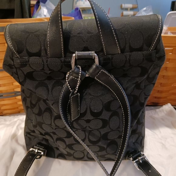 LIKE-NEW!! COACH BACKPACK PURSE - Picture 8 of 16